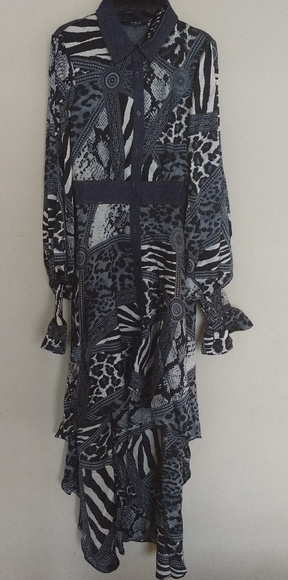 Asymmetrical High-Low Maxi Dress with Belt. - Picture 3 of 5